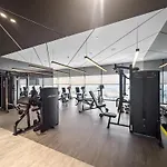 Lush Studio With Pool & Dubai Water Canal Views